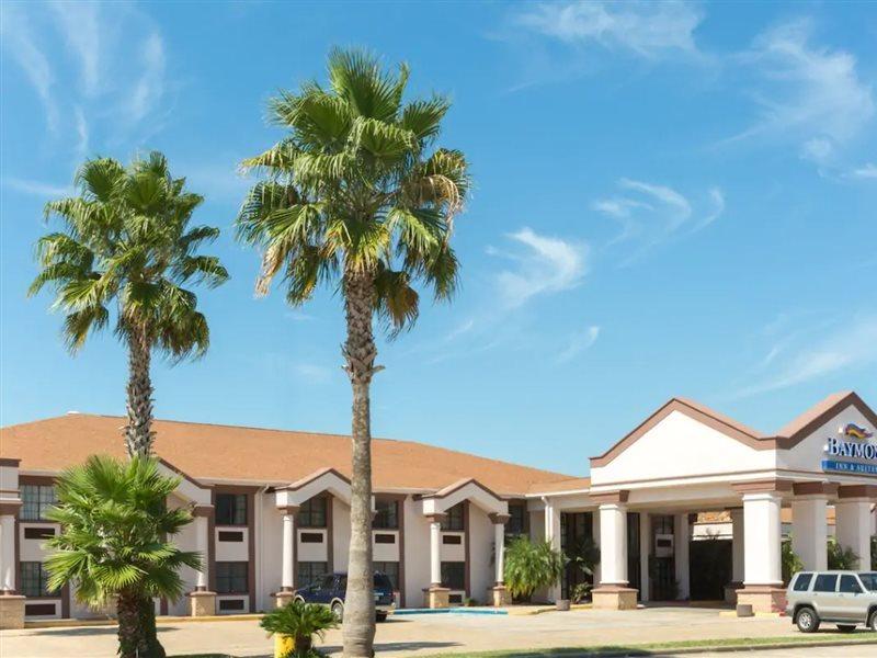 Baymont By Wyndham - Groves Area
