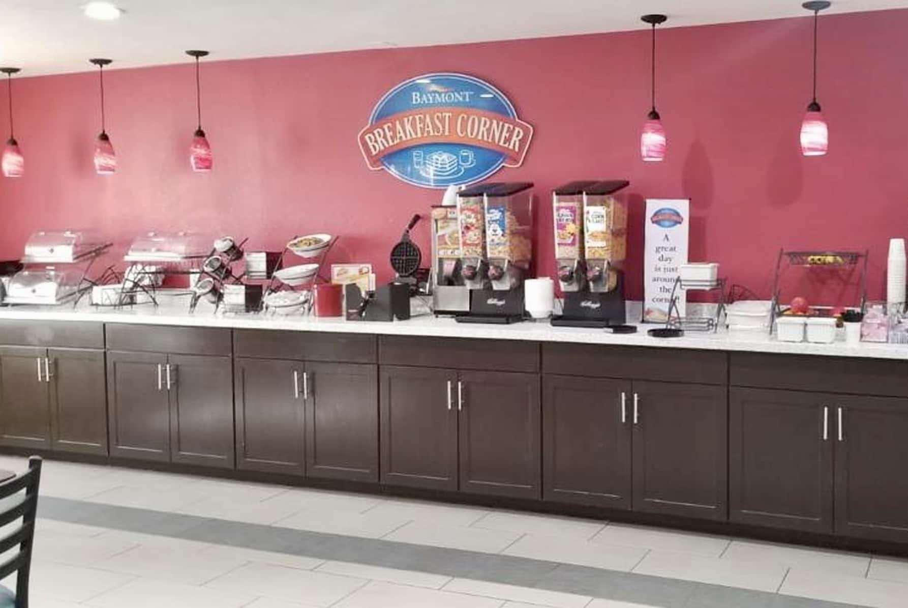 Hotel Baymont By Wyndham - Groves Area Port Arthur