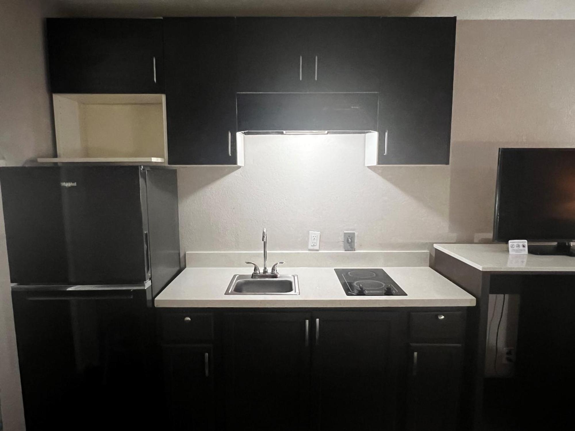 Baymont By Wyndham - Groves Area Hotel Port Arthur