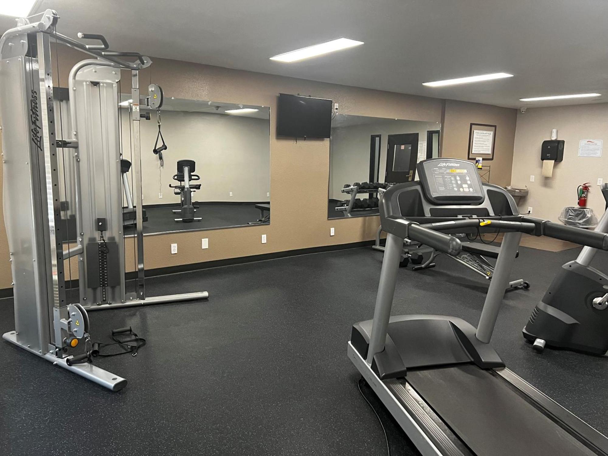 Hotel Baymont By Wyndham - Groves Area 2*