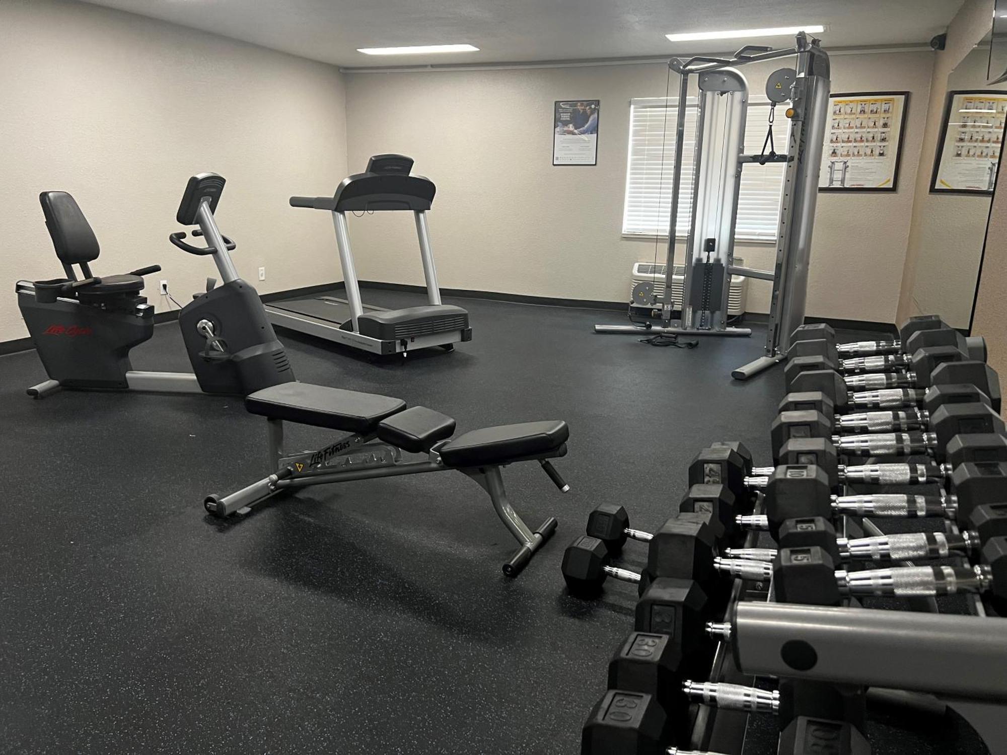 Baymont By Wyndham - Groves Area