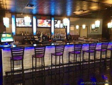 Baymont By Wyndham - Groves Area